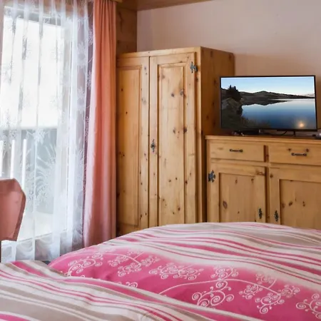 Апартаменты Weisshorn 3 *